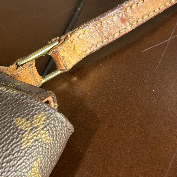 Louis Vuitton Chantilly crossbody EUC - Picture 12 of 14